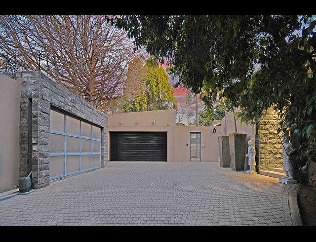 4 BEDROOM HOUSE FOR SALE IN BEDFORDVIEW